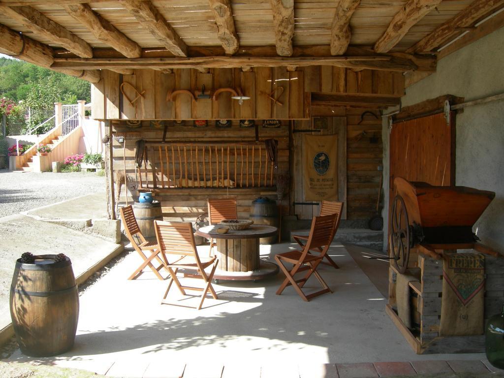 Le Clos Fleuri Caumont  المظهر الخارجي الصورة